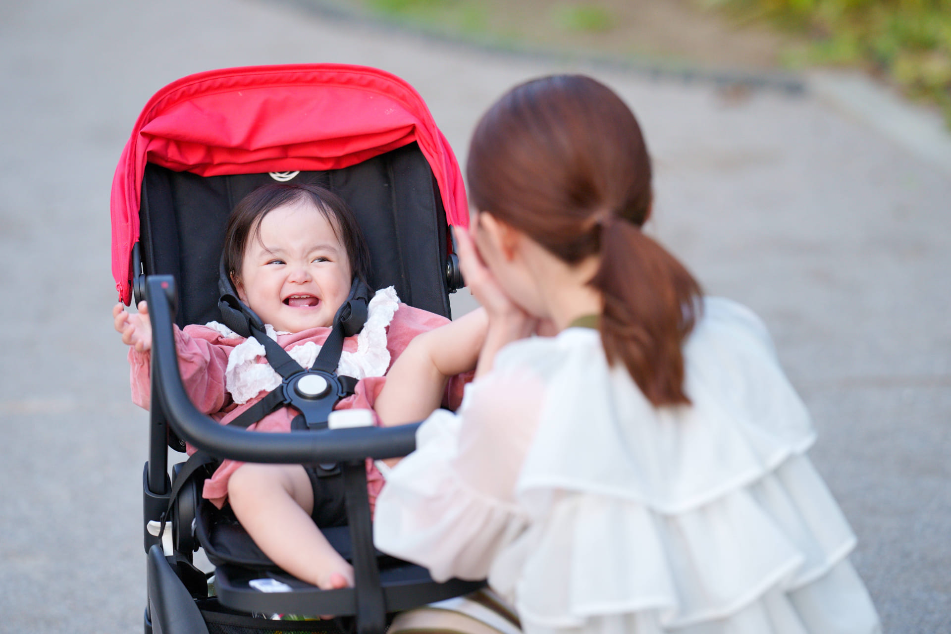 赤ちゃんの暑さ対策は？ベビーカーでの保冷シート活用法